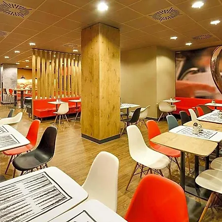 Ibis Hotel 3*