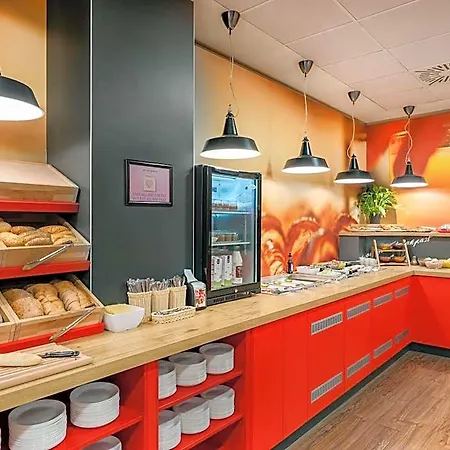 Ibis Hotel
