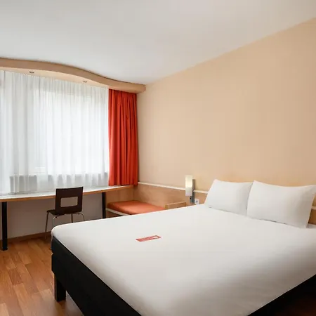 Ibis بودابست