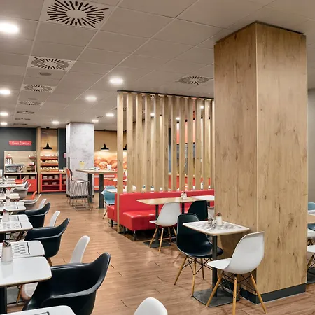 Ibis 3*