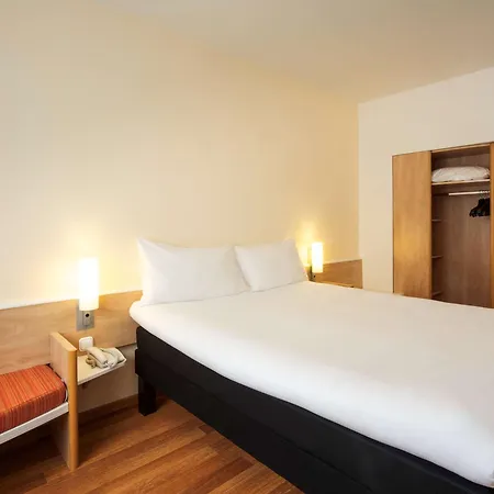 Ibis 3*