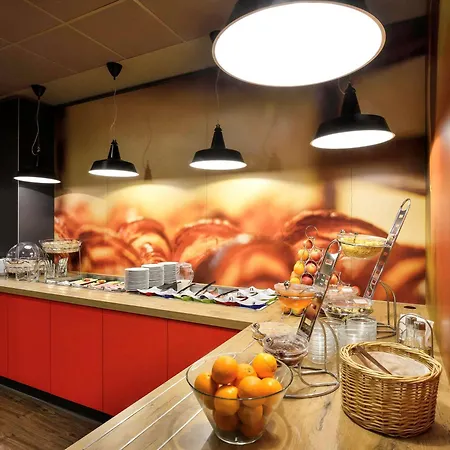 Ibis Hotel