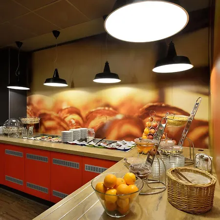 Ibis Otel 3*